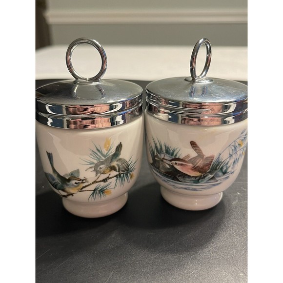 Pair of Royal Worcester Wren & Finches Birds Single Egg Coddlers England - Picture 1 of 13